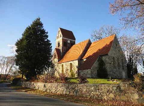 Dorfkirche Klobbicke 2015 Se