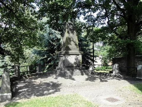 Dreileben Kriegerdenkmal (1)