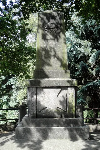 Dreileben Kriegerdenkmal (2)