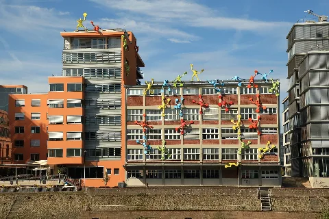 Düsseldorf Julo Levin Ufer Neuwerk Speditionstraße15+Roggendorf Haus Speditionstraße15A (Am Handelshafen) 01 Ies