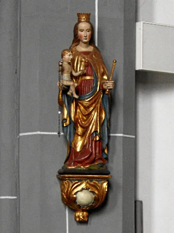Düsseldorf St Lambertus Madonna1