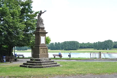 Duisburg, Germaniadenkmal, 2012 07 Cn 02