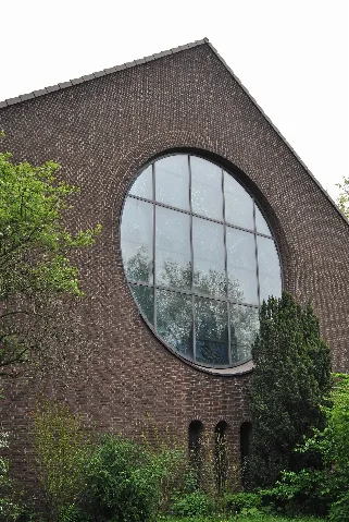 Duisburg, St. Konrad, 2012 05 Cn 02