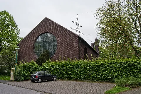 Duisburg, St. Konrad, 2012 05 Cn 03