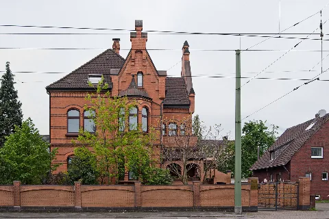 Duisburg, Villa Friedrich Ebert Straße Aldenrade, 2012 05 Cn 01