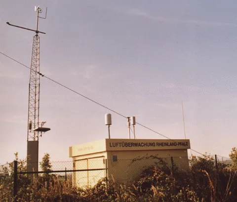 Dunzweiler Luftmessstation 20031012 01
