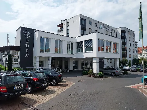 Eden Hotel