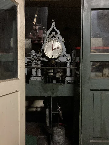 Ehemalige Hauptuhr