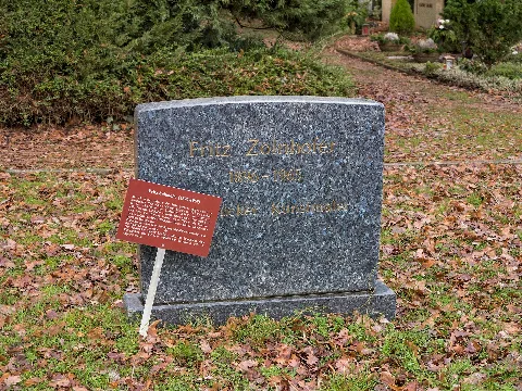 Ehrengrab Fritz Zolnhofer Waldfriedhof Burbach Saarbrücken