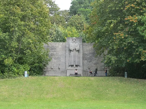 Ehrenmal, 2, Galgenberg, Hildesheim, Landkreis Hildesheim