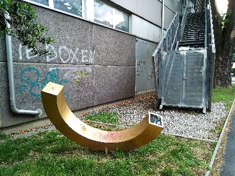 Ehrenring Denkmal Für Oktavia Aigner Rollett Vorklinik Graz