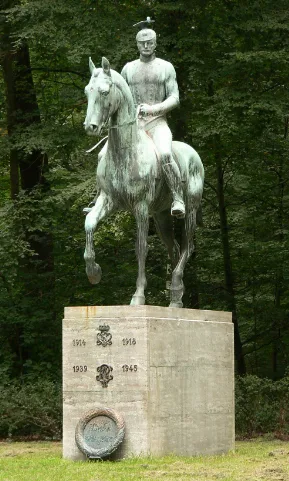 Eilenriede Kriegsdenkmal Reiterregiment 13