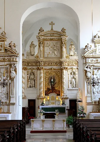 Eisenstadt Franziskanerkirche, Altar
