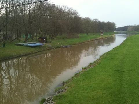 Elster Im April Mit Blick Aufs Bootshaus Panoramio