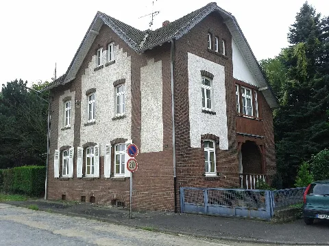 Empfangsgebäude Bahnhof Porz (Nur Äußerer Baukörper U Grundstruktur) 2012 09 03 13 26 29
