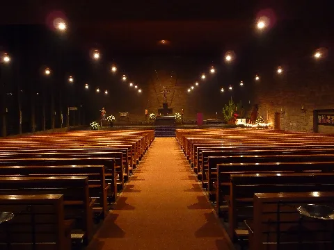 Eppelheim Christkönigkirche Innenraum