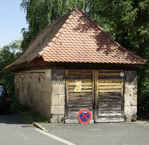 Erlangen Frauenaurach Feuerhaus 001
