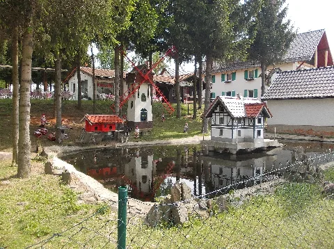 Eulazwergenland1