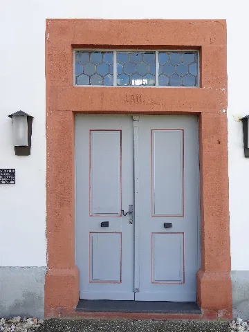 Ev. Kirche Rödgen (Gießen) Portal 01