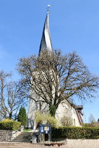 Evangelische Kirche Breidenbach (1)
