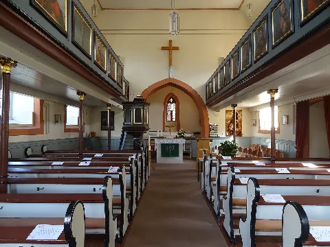 Evangelische Kirche Reiskirchen, Blick Nach Osten 02