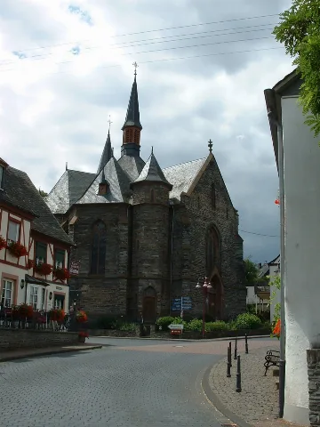 Evangelischekircheveldenzaussen2