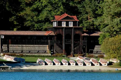 Faaker See Insel Badehaus 20061017