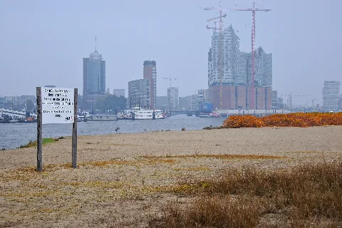 Faehrkanal Elvfilharmonie