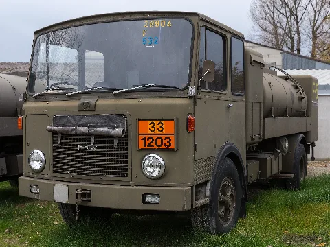Fbw L50V E3 4X2 Flugzeugtankwagen, Zivil Genutzt