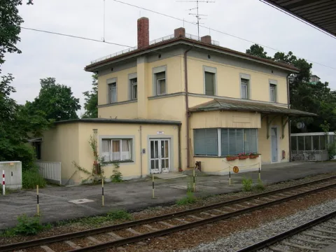 Feldkirchen, Bahnhof Geo En.hlipp.de 11263