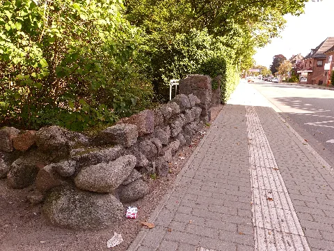 Feldsteinwall Marienkirche 02