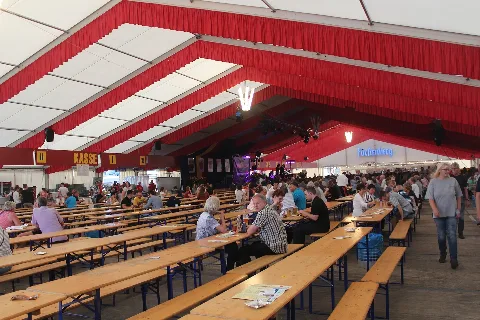 Festzelt Volksfest Pluderhausen23072017