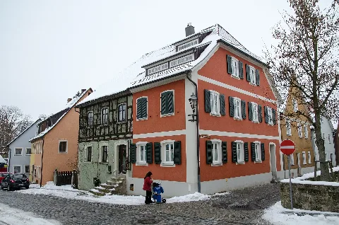 Feuchtwangen, Am Zwinger 21, Zum Taubenbrünnlein 3 003