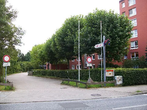 Feuerwehreinfahrt Panoramio