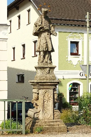 Figurenbildstock Hl Johannes Nepomuk In Zwettl An Der Rodl