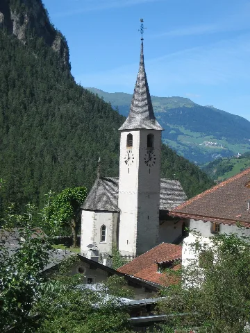 Filisur Kirche