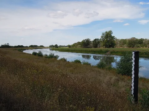 Fleischerwerder Bei Boos Und Dabrun Am Ostende Mit Elb Hochwasser Pegel Stele Im August 2020