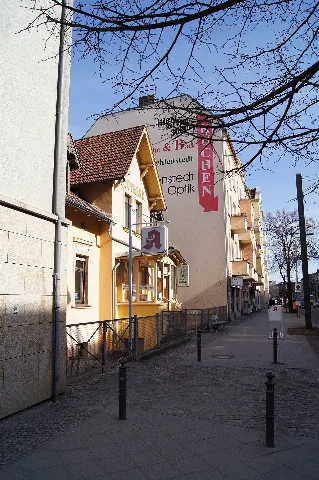 Flora Apotheke Berlin Weissensee 001