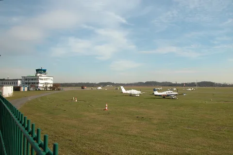 Flughafen E Mh