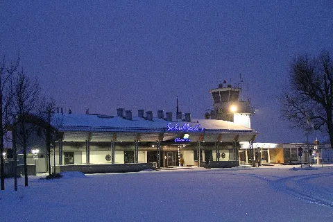 Flugplatz Egelsbach Terminal In Snow Peter Stehlik 2010.12.25