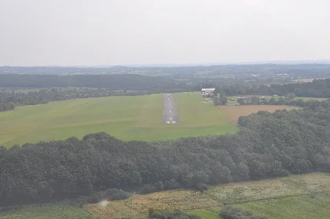 Flugplatz St. Michaelisdonn – Final Rwy 07 01