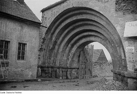Fotothek Df Roe Neg 0006282 025 Romanisches Tor Des Klosters Altzella