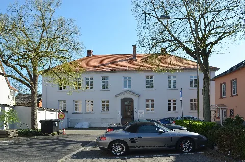 Frankfurt Bergen, Marktstraße 30