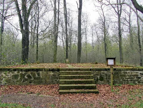 Frauenhain Gruft