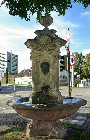 Freiburg Haslach Brunnen 2537 2