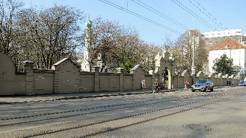 Friedhofsmauer Hermanstraße