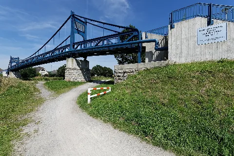 Fußgängerhängebrücke Schulweg Steg Im Stadtbezirk Hamm Uentrop Der Kreisfreien Stadt Hamm In Nordrhein Westfalen H1