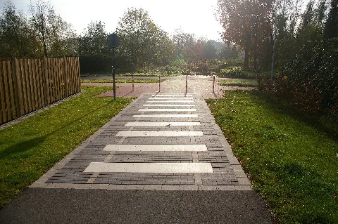 Fußweg An Der Ehemaligen Hafenbahn 2