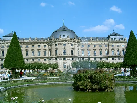 Gartenbrunnen Der Würzburger Residenz