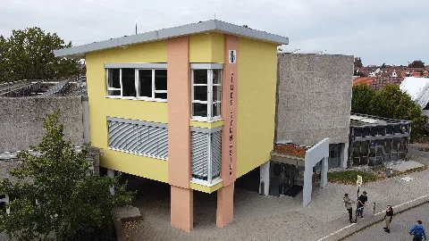 Gebäudeansicht1